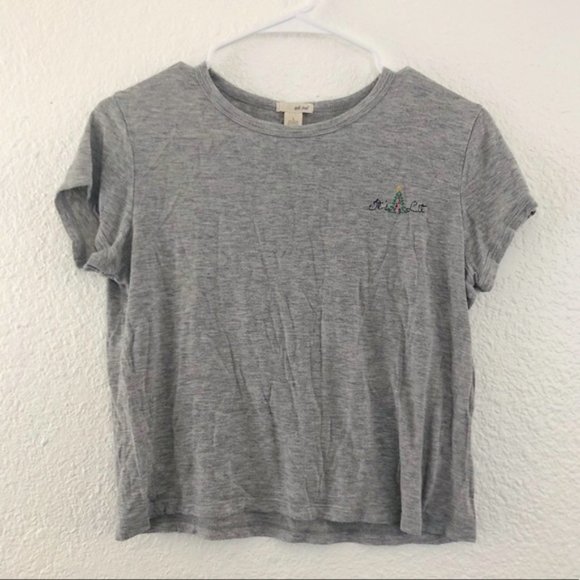 Wet seal grey top embroidered holiday it's lit size large - Picture 1 of 5